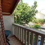 Vodice, Buntic 아파트 *